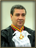 Desembargador Elcio Mendes