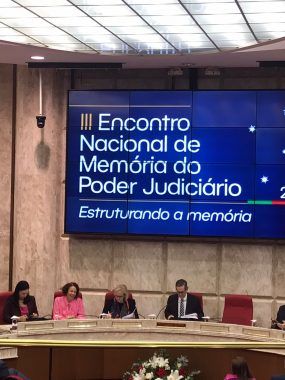 Foto do dispositivo de honra do III Encontro Nacional de Memória do Poder Judiciário