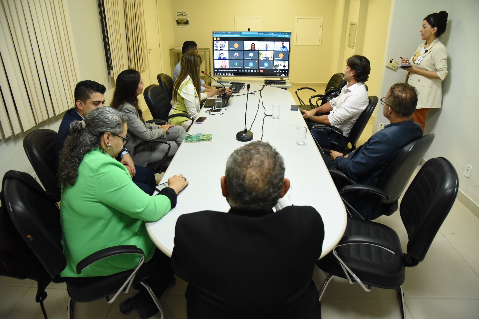 juízes de Direito participam de reunião sobre crimes de tortura, maus-tratos e abuso de autoridade