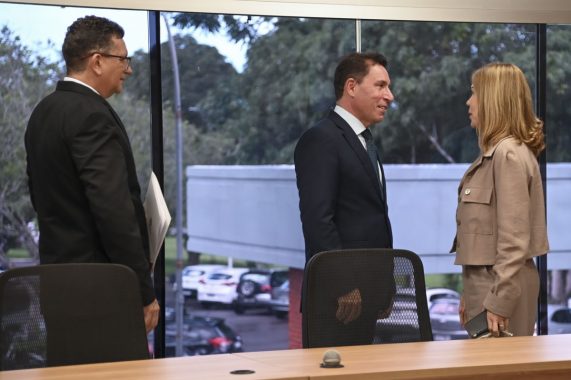 Gestores do TJAC e UFAC conversam sobre a realização do Fórum Nacional do Juizados Especiais, no próximo mês de maio