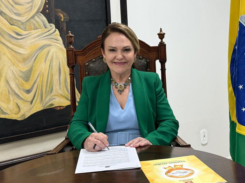 Desa. Regina Ferrari